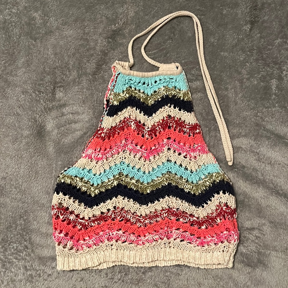 Hollister knitted crop top , size Xs, color multi color